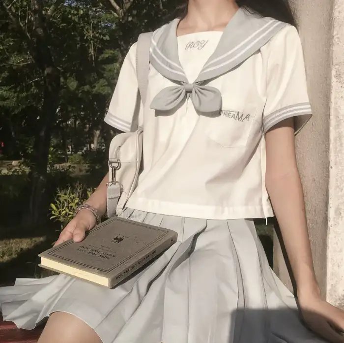 火球：来自黑暗世界的访客